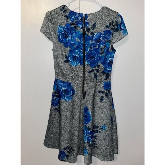 Betsey Johnson Retro Blue Floral Fit & Flare Dress Women’s Size 10 - Picture 5 of 9
